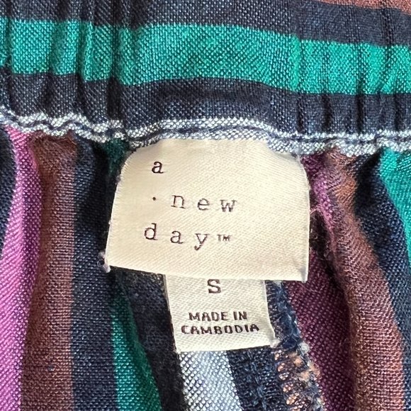 A New Day Striped Shorts Size S - Picture 3 of 4